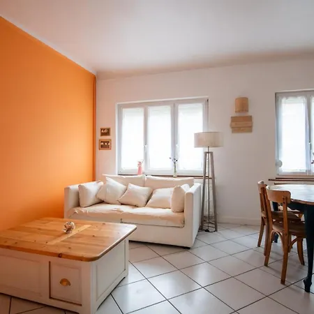 Family In Lille, Garden And Parking - 6/8p Holiday home *